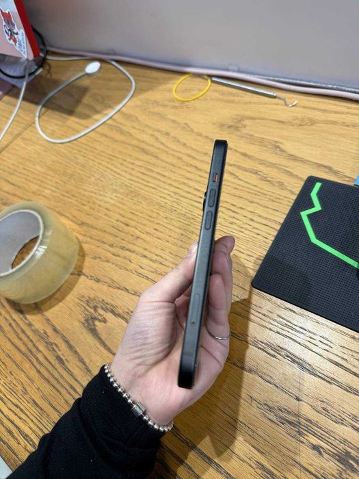 Б/У iPhone 15 128GB Black - Оплата частинами