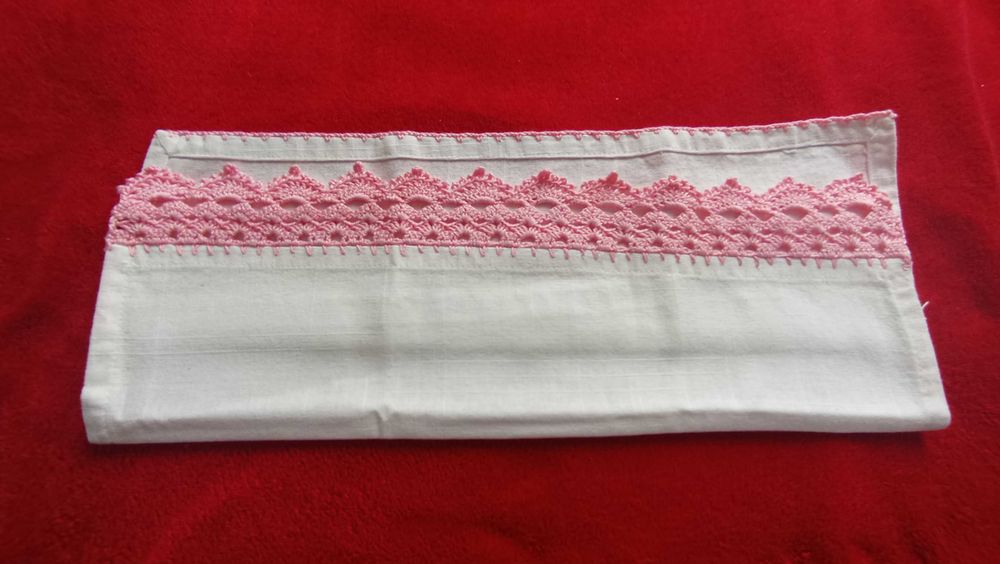 Pano de cozinha com barrado crochê