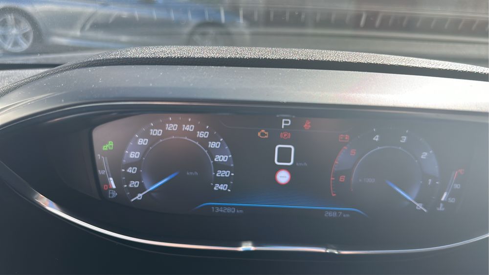 Peugeot 3008 1.5 Blue Hdi 130cv Allure Eat8