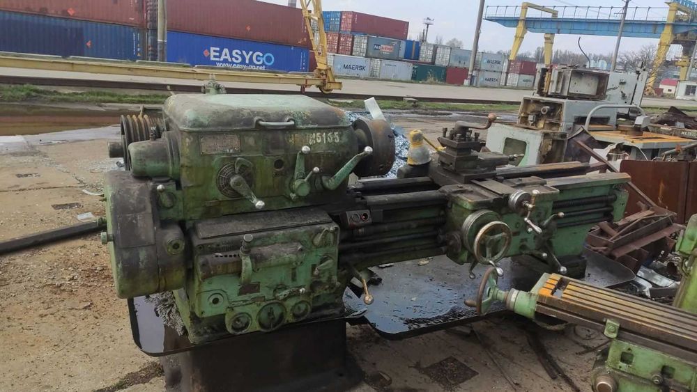Продам токарний верстат 1А62
