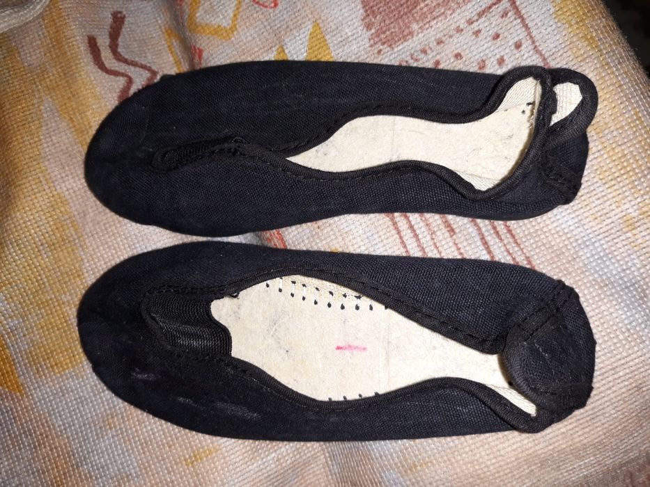 Sapatilhas ginástica tamanhos 26 e 29