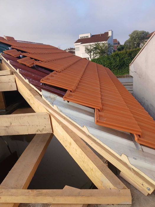 Construção e Reparação de Telhados