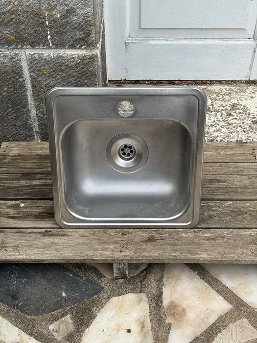 Lava loica de uma cuba pequeno