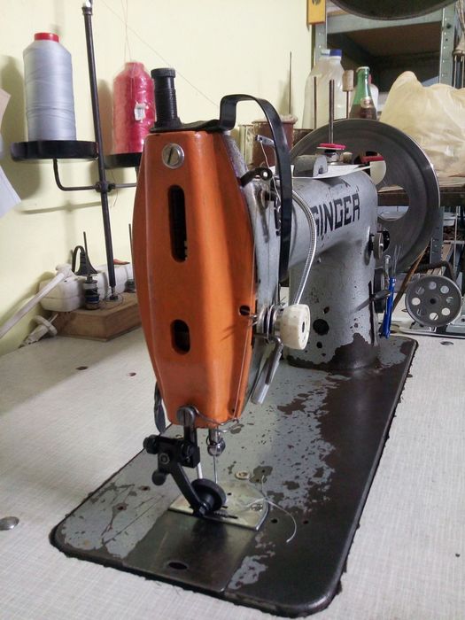 Продам промышленную швейную машину