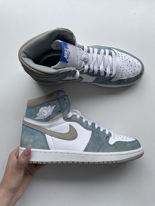 Кросівки Nike Air Jordan 1 Retro High OG 'Hyper Royal'
