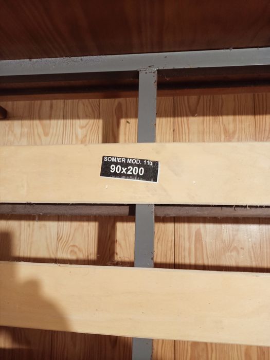 Cama solteiro sem colchao