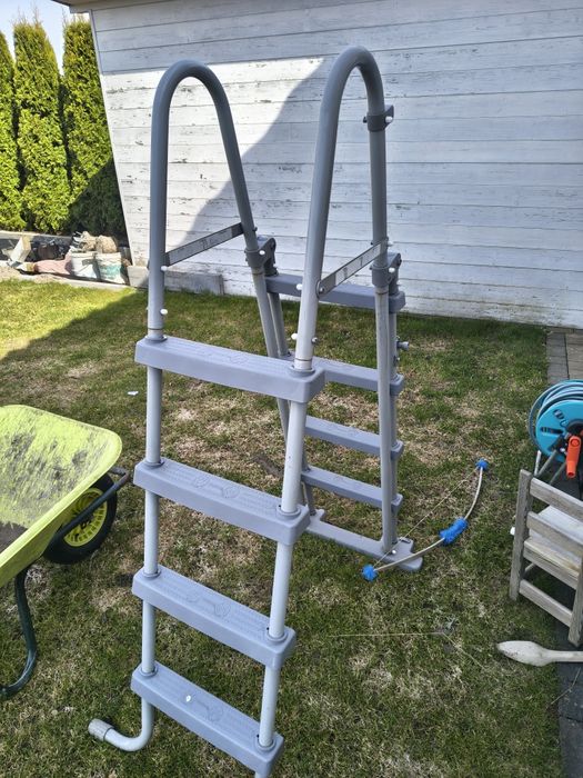 Sprzedam basen używany