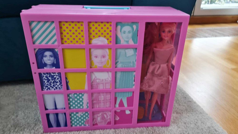 Szafa Barbie + rower Barbie + zestaw Barbie nauczycielka