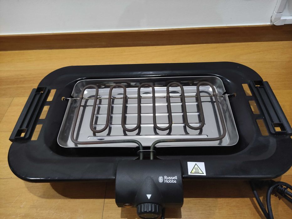 Grelhador Russel Hobbs