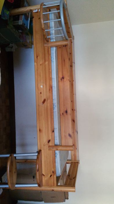 Cama de criança elevada