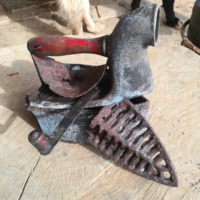 Ferro de a carvão64282574057987121