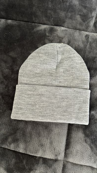 Gorro carhartt cinzento