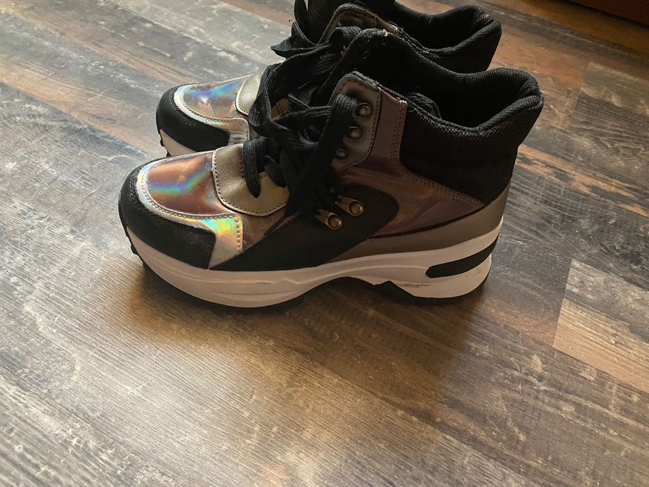 Жіноче  взяття .