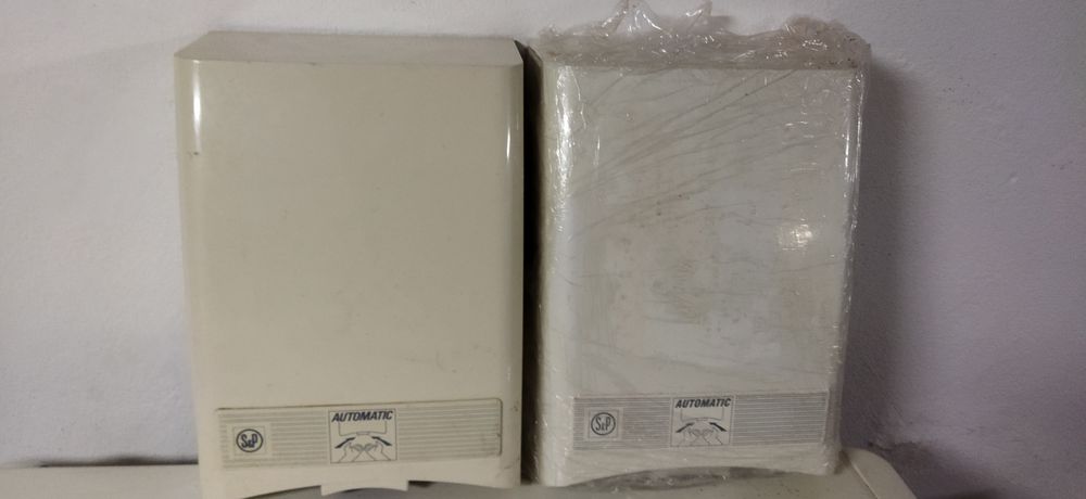 Secador de mão elétrico