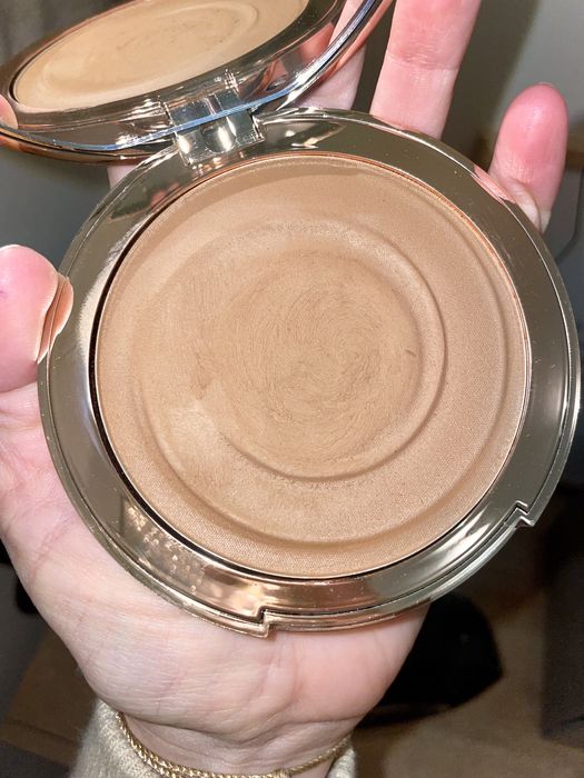 Charlotte Tilbury bronzer beautiful skin sun kissed glow 2 medium