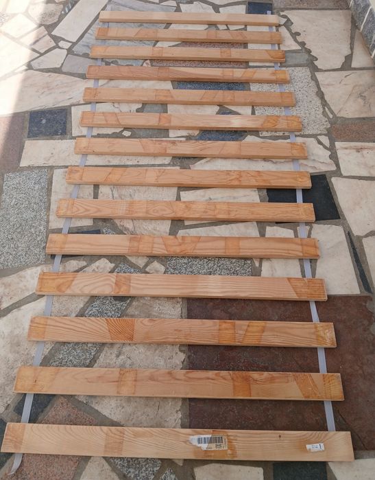 Estrado ripas ikea
