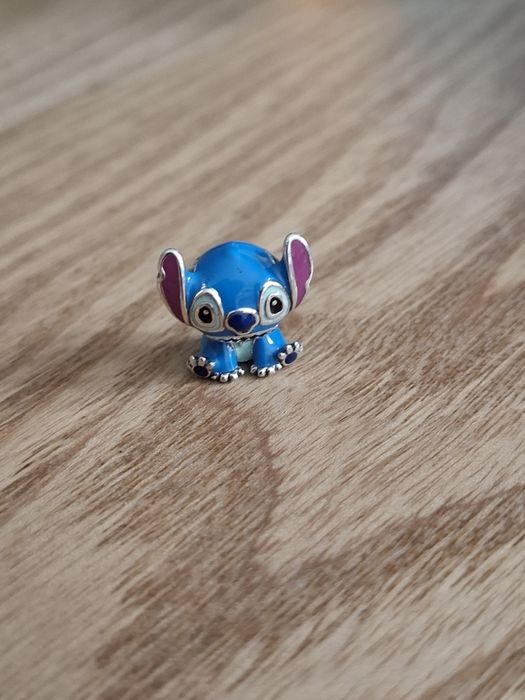 Zawieszka do bransoletki#stitch#charms