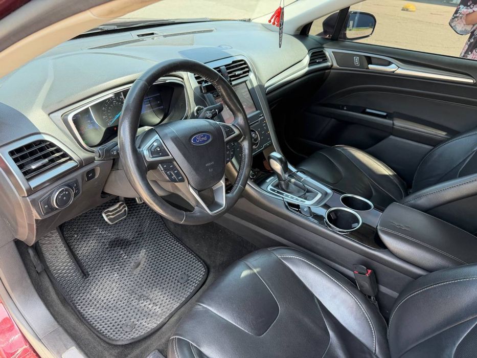 ford fusion titanium