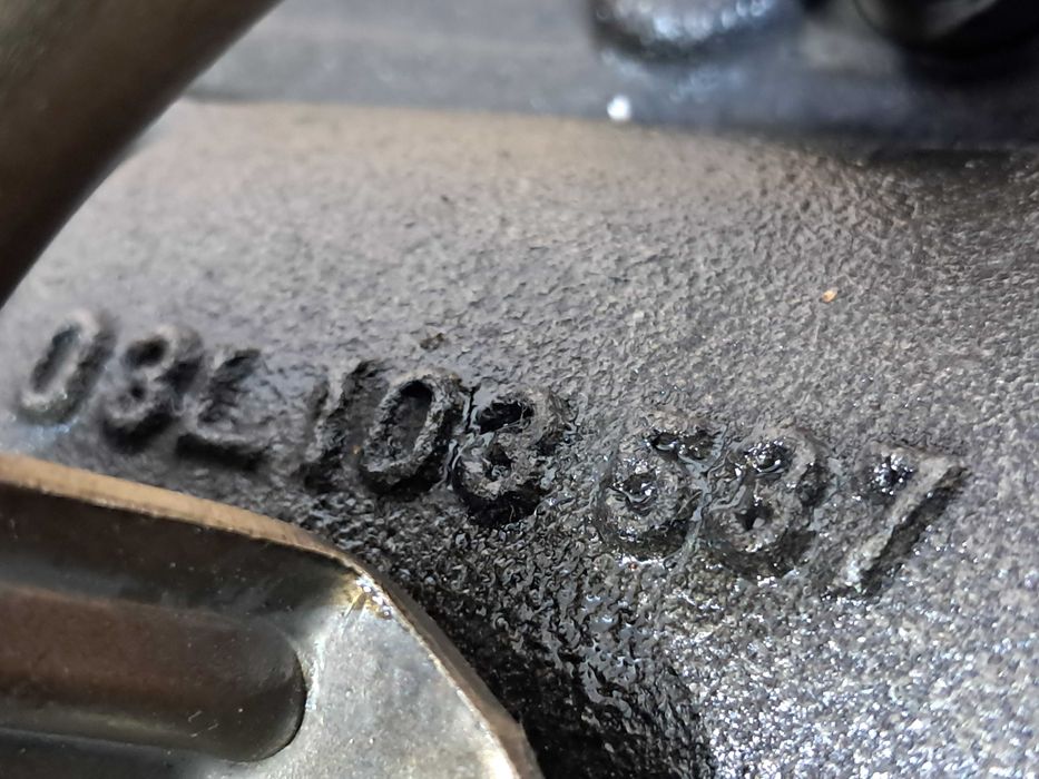 Pompa oleju olejowa 2.0 TDI AUDI VW Seat Skoda