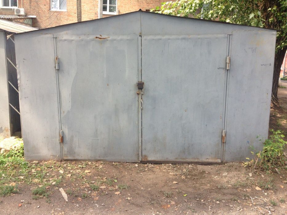 Продам гараж в центрі міста