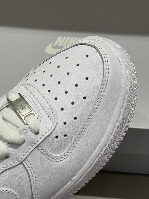 ButyDamskie Nike Air Force 1 Low '07_Biały Uniseks R.39