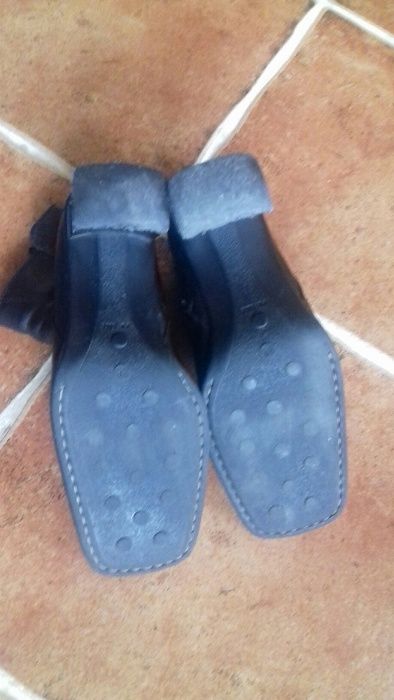 Botki damskie Bata rozmiar 38