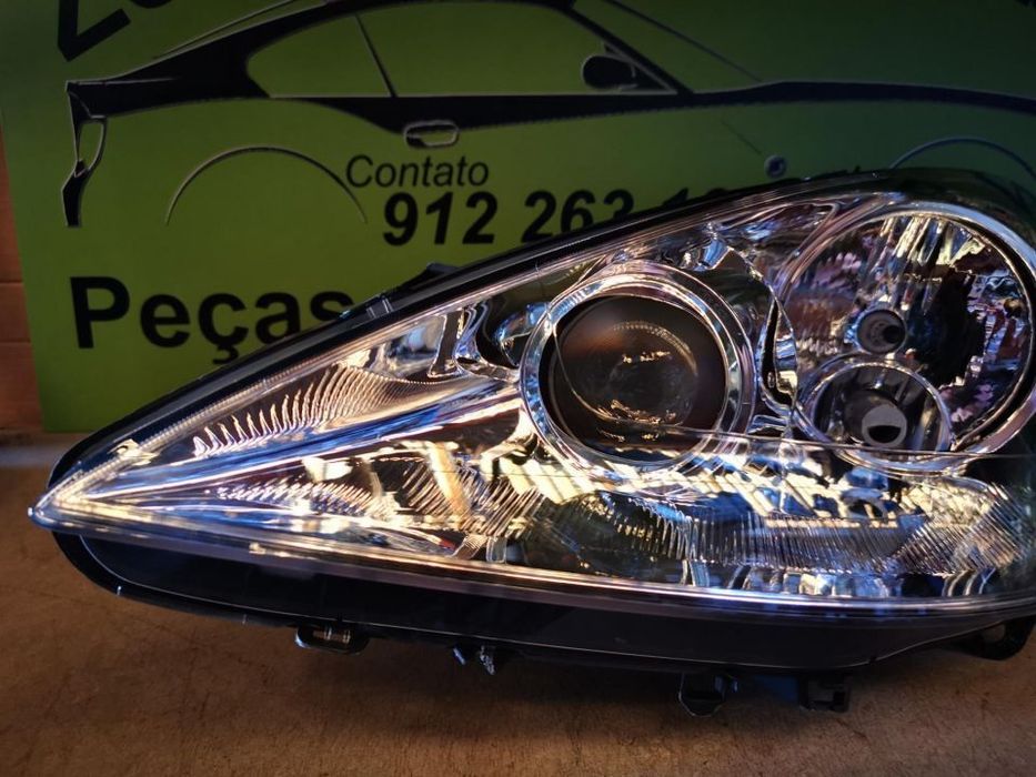 PEUGEOT 807 FAROL XENON - FF285