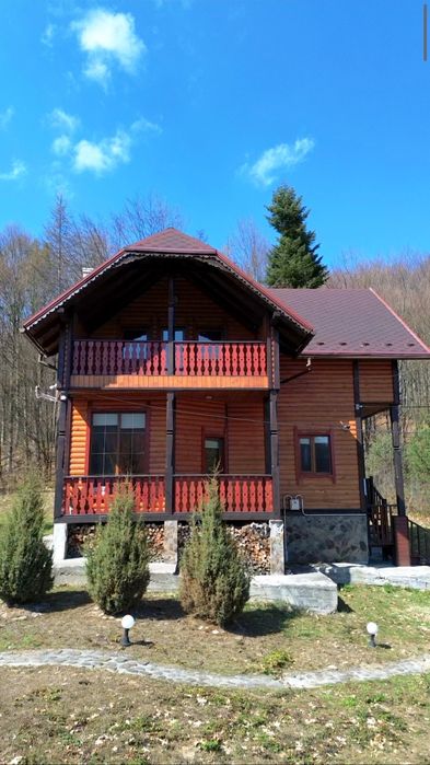 Продаж будинку в центрі с. Шешори біля лісу 16.5 сот землі, неподалік гірська річка, поруч розвинена інфраструктура Без комісії Дуже вдала інвестиція!