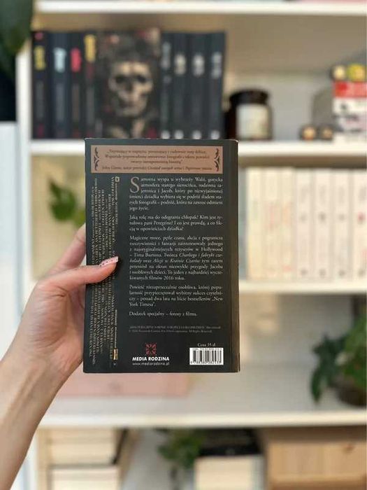 Osobliwy dom pani Peregrine – Ransom Riggs