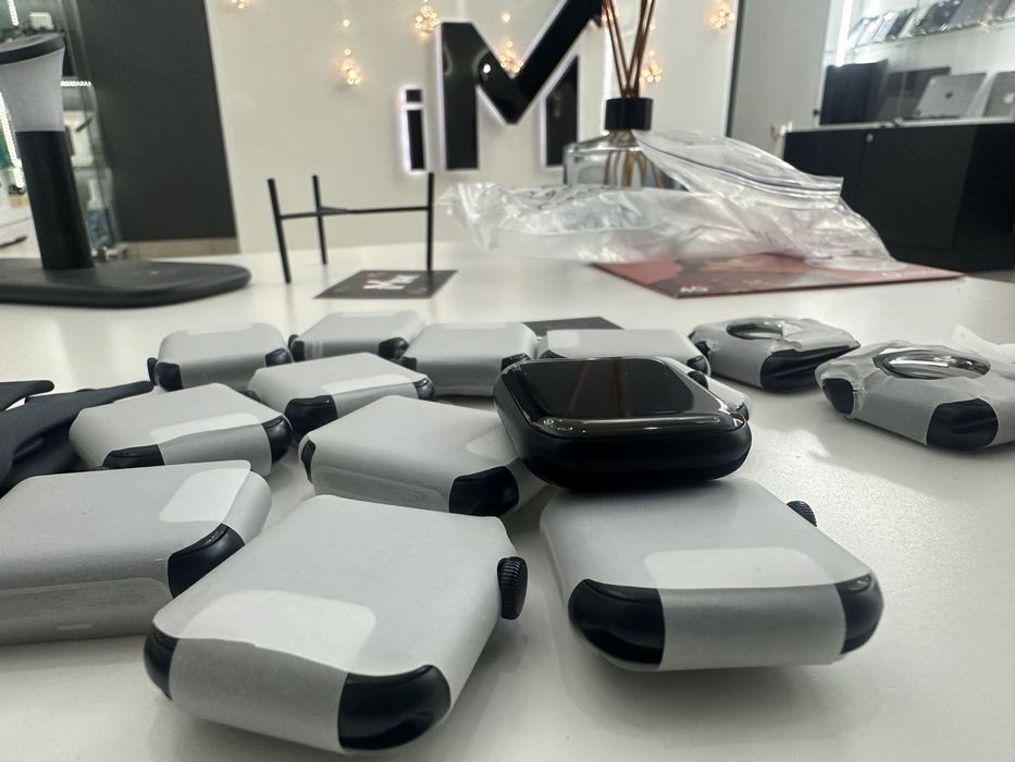 Apple Watch SE2 SE 2 40mm НОВІ Midnight 1 рік гарантії, 179$ ОПТ