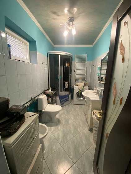 продається будинок с Керстенці (40 км від Чернівців)