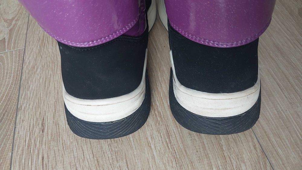 Buty zimowe dziewczęce. Rozm 35. Stan bdb.