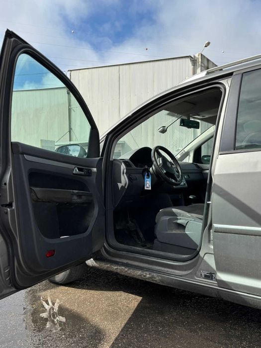 Volkswagen TOURAN, 2.0 TDI de 2007 para Peças