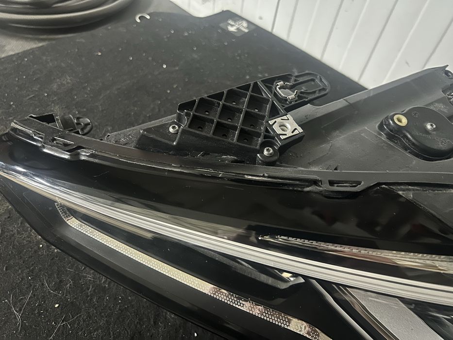 Farol led cupra formentor