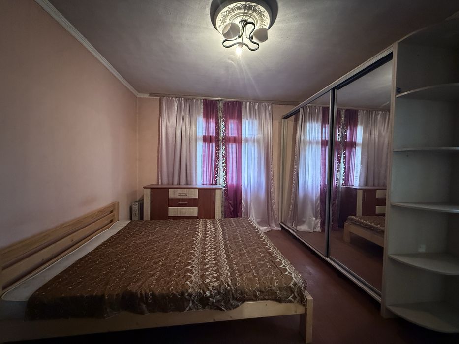 Продаж будинку в центрі,  смт Кути. Світло, газ, 11 соток (63)