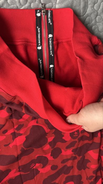 зип-худи от бренда A Bathing Ape (BAPE)