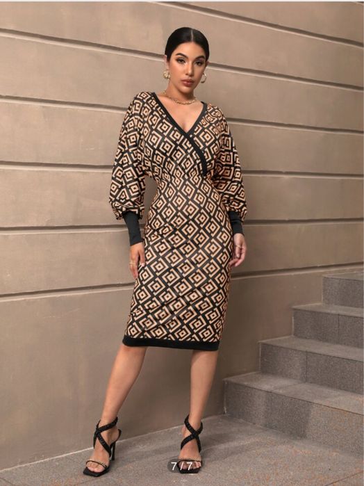 Вишукана жіноча сукня міді від Shein