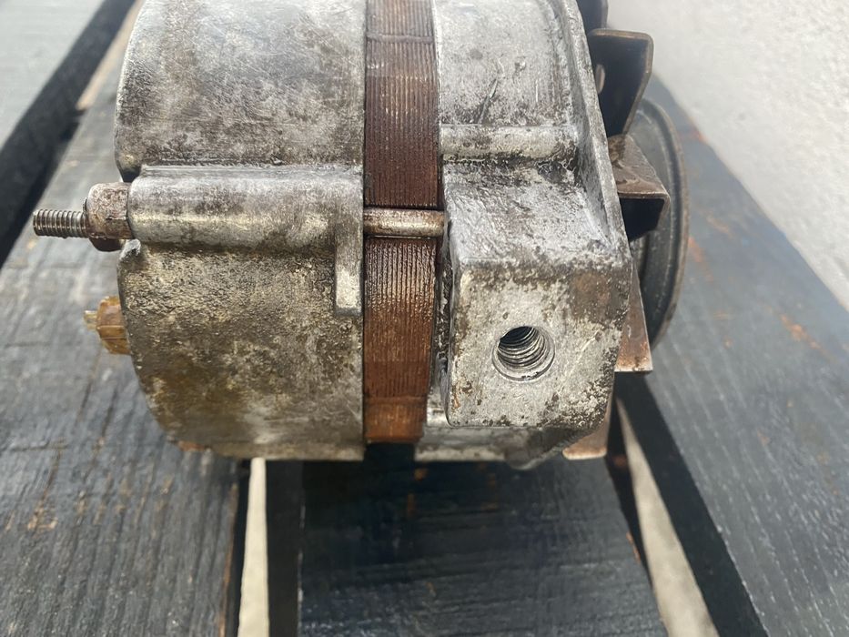 Продам генератор Ваз 2101,06