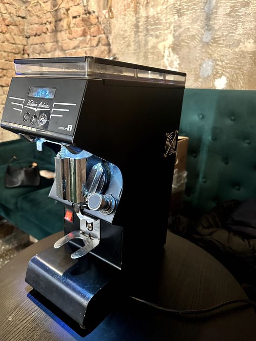 Кавомолка Victoria Arduino Mythos One