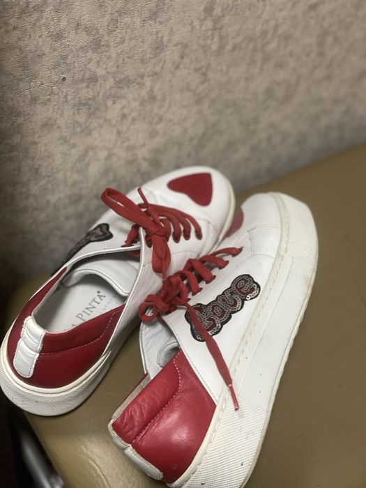 Кросівки шкіряні