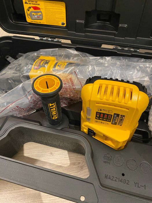 DeWalt Rebarbadora 54V max. DCG460X2