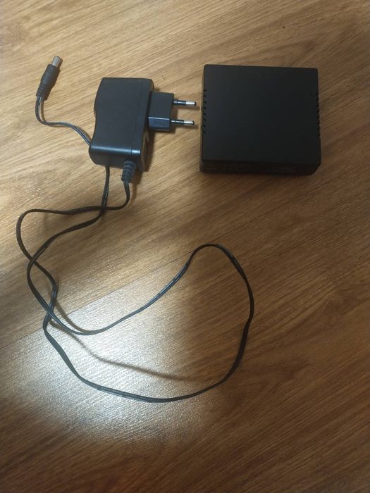 Комутатор 5 портів ( 5 Port 10/100Mbps) Fast ethernet Switch