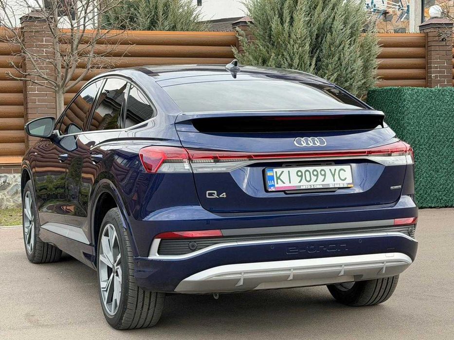 Audi Q4 e-tron 2023