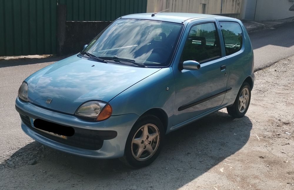 Fiat 600 ano 1998512836182443960321