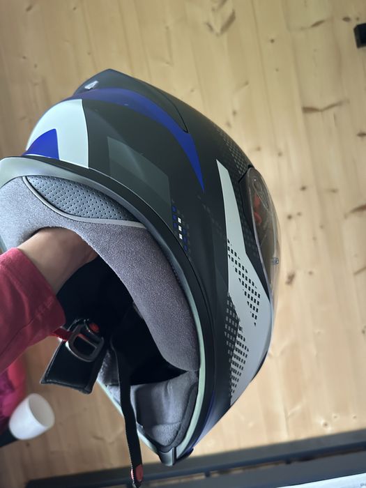 M-ка AGV k5s шолом