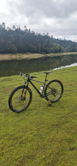 Bicicleta BTT Orbea Alma M50 2021 - travões XT800 - Fox 32 Performance