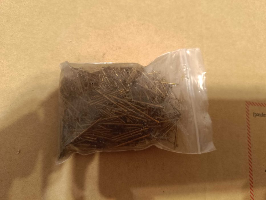 Stare małe gwoździe