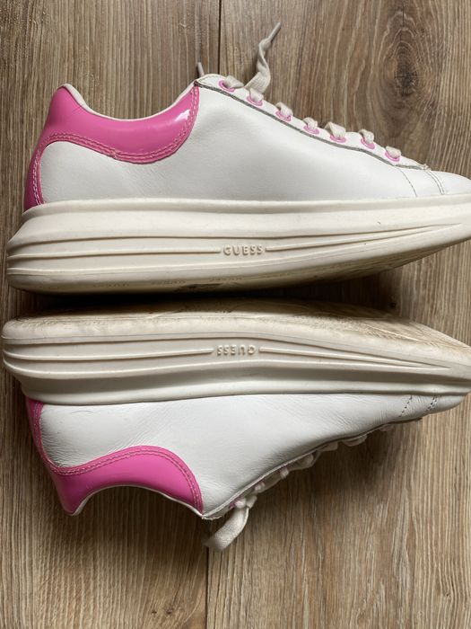 Buty damskie-Guessa