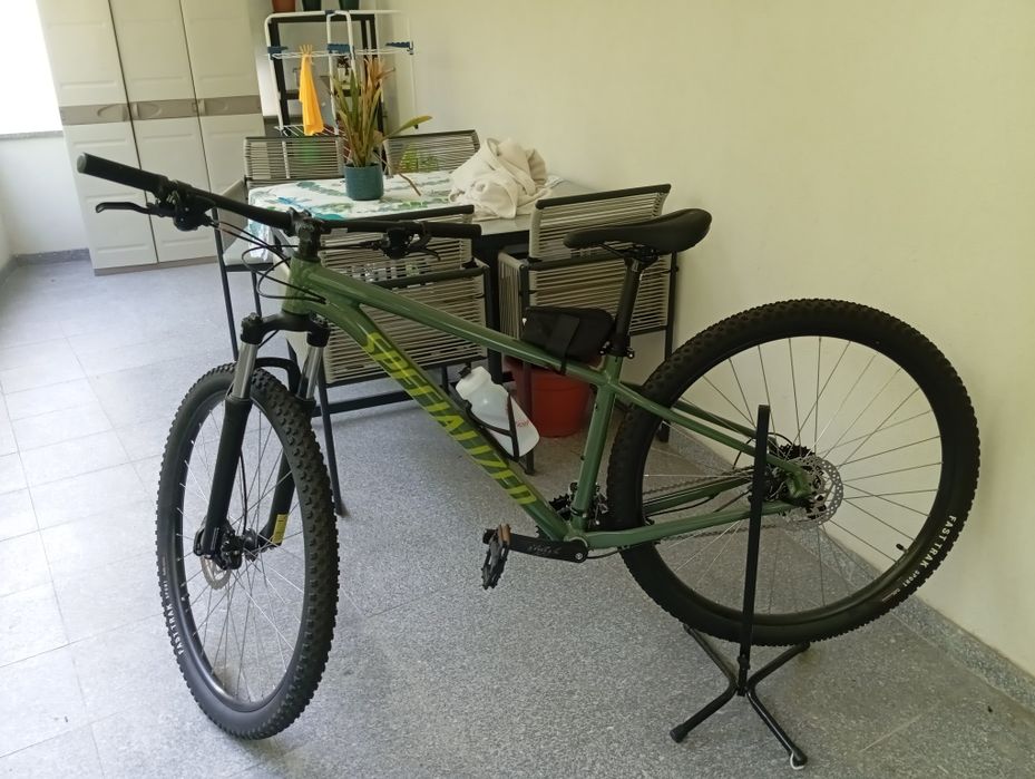 Vendo bicicleta nova