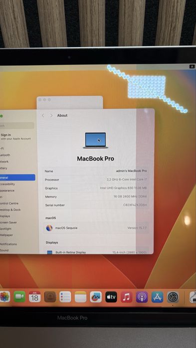 Продам MacBook Pro 15” (2018) | Core i7  | 16 GB RAM | 256 GB SSD | Touch Bar